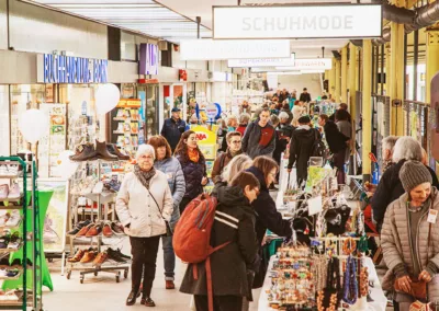 Impressionen vom Kunstmarkt »Kunst am Gleis« 2023